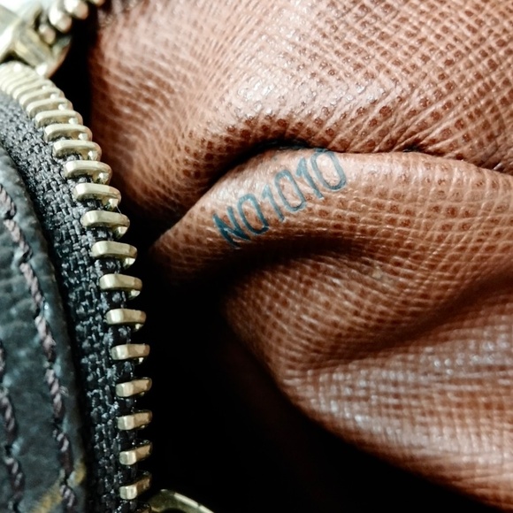 Louis Vuitton Monogram Crossbody Nile - Picture 12 of 12